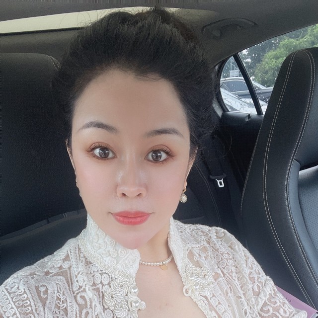1908229 一缕青丝
