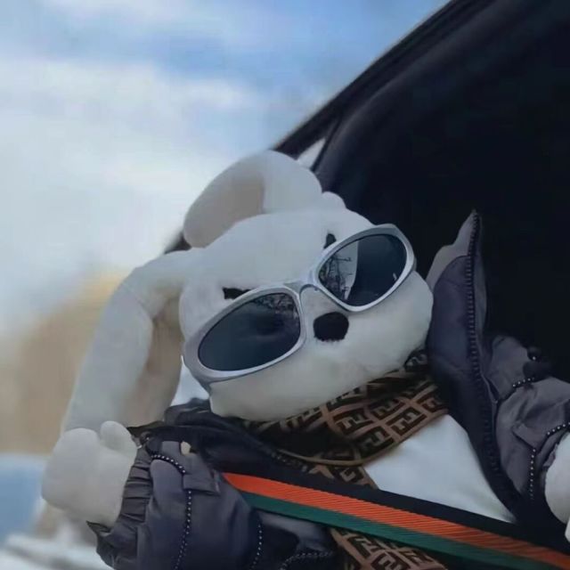 1942934 Winnie