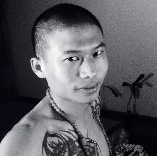 1944912 虎