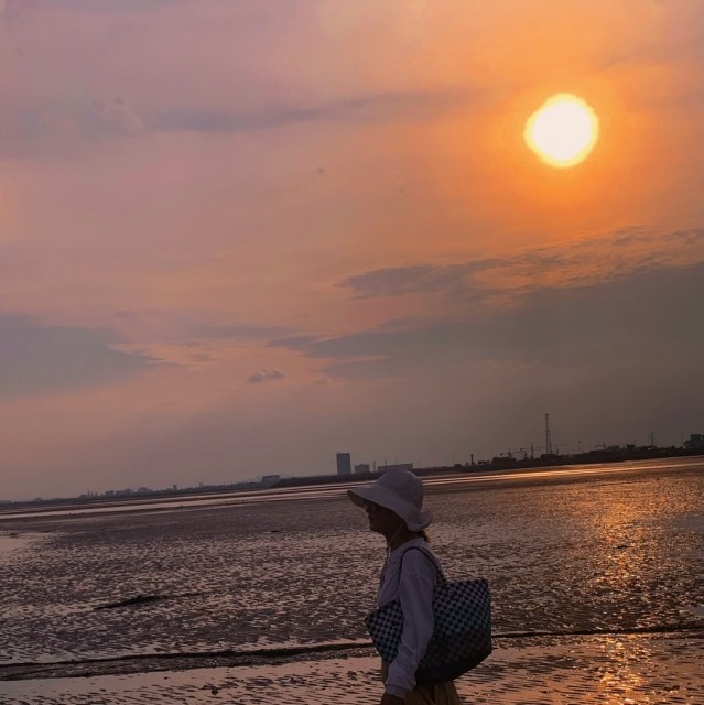 1949935 O_o孙尛貓℡
