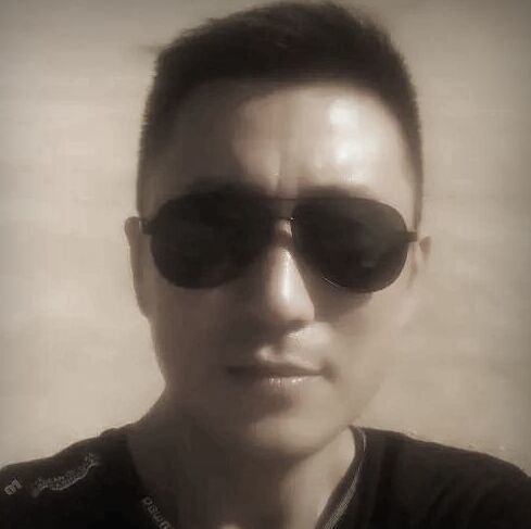 1950682 七哥
