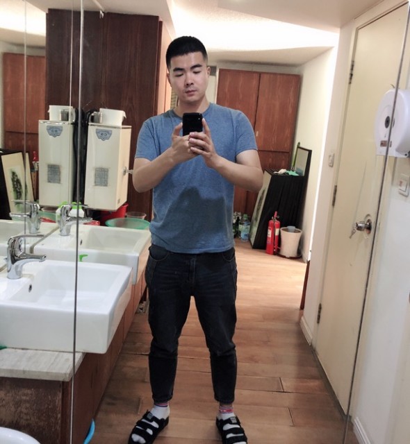 1953321 黑色