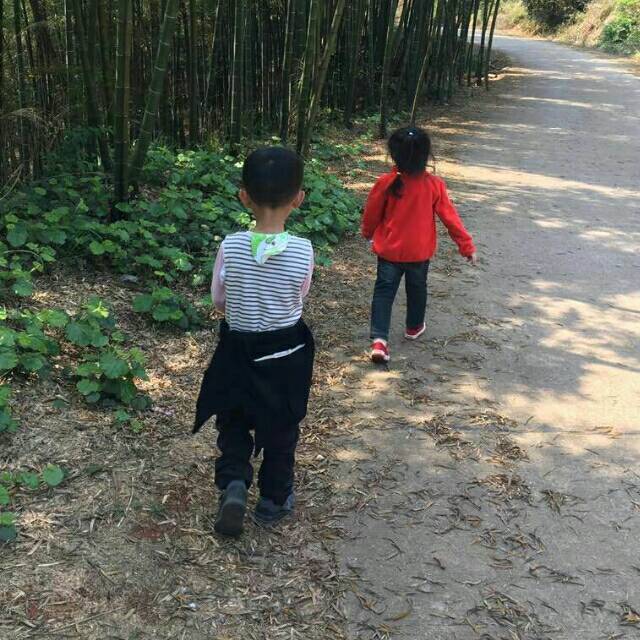 1954659 逐燕ㄣ风