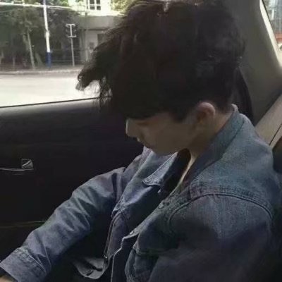 1954975 唯一色彩