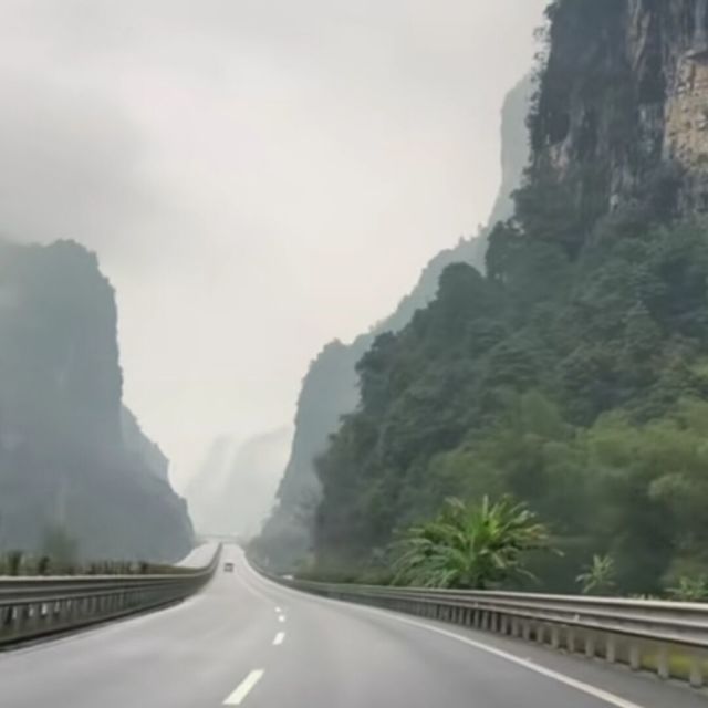 1960165 受伤的眼泪
