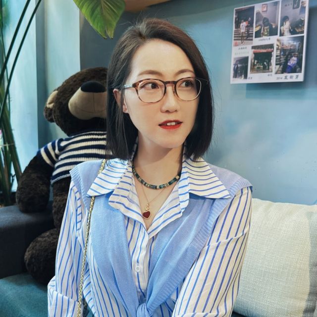 1962308 李雅
