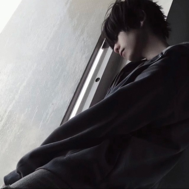 1992892 鐘。