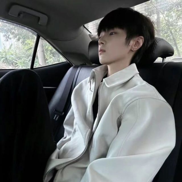 2056517493 就叫伍哥哥ojbk