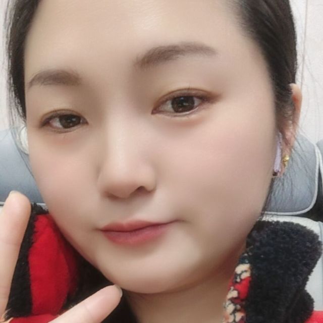 216573 唐心