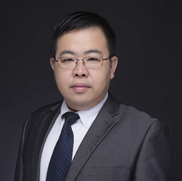 2335542 遛狗