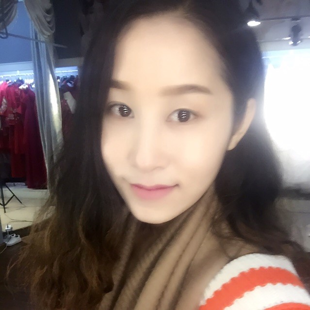 2338388 空大女王么么哒