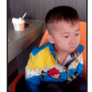 2358835 笑铃