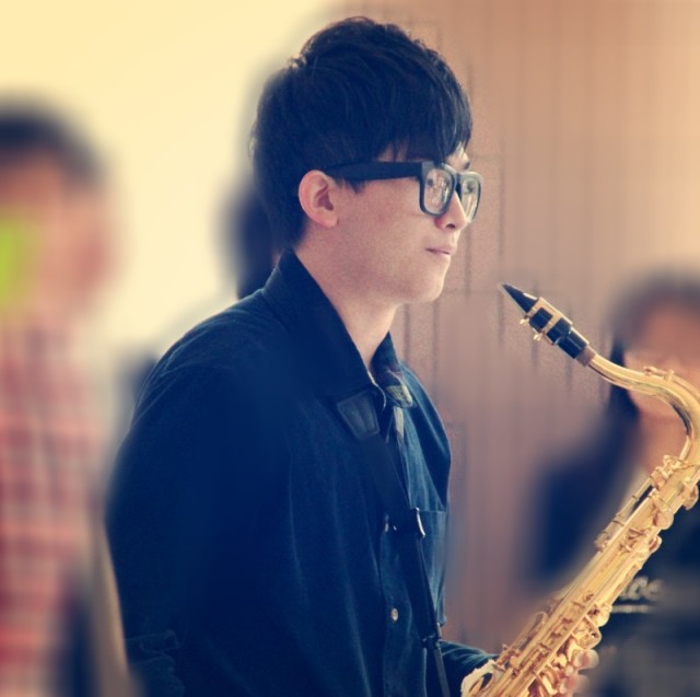 2360326 EricYiN