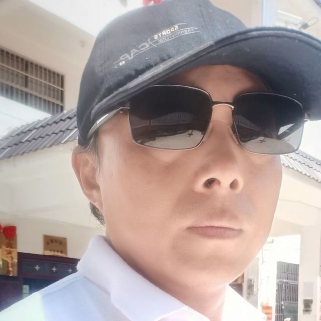 2457388 潮湿的火柴
