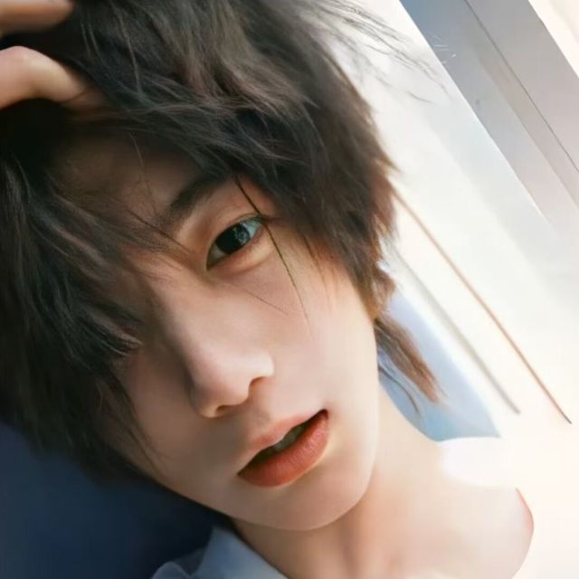 小鹏 - 前端专家