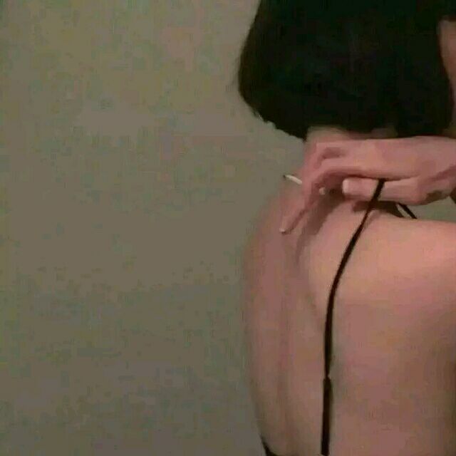 288473 心痒人贱。