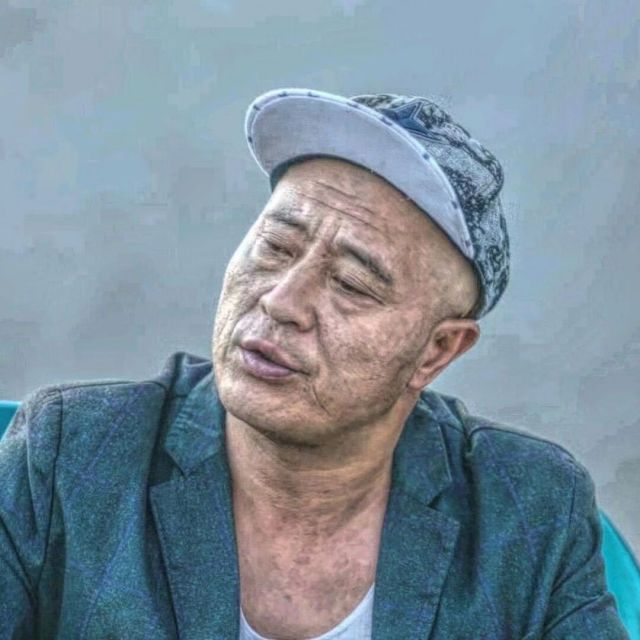 320681664 你的未来男友