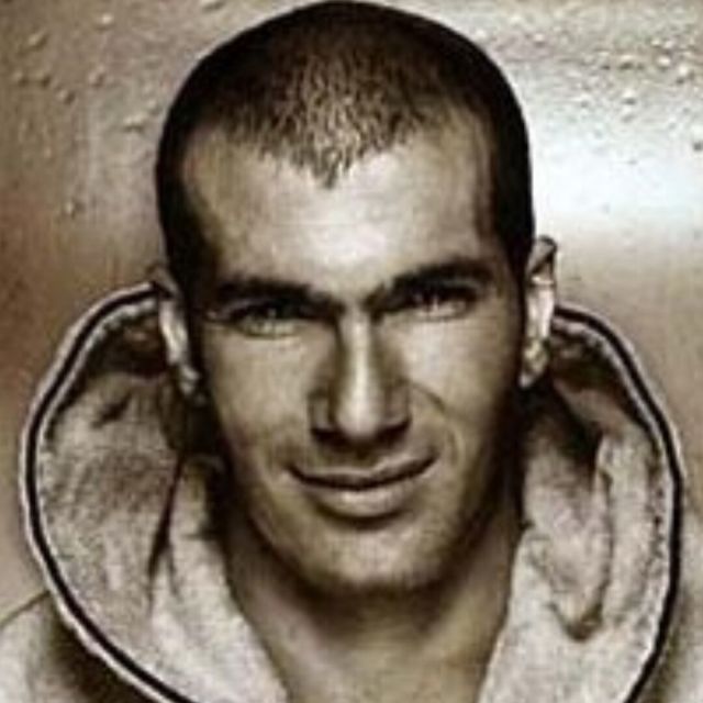 450974 Zizou