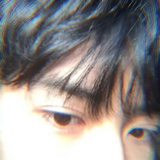 551797 theboylikethewing。