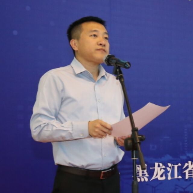555695 李岳[哈工大计算机]