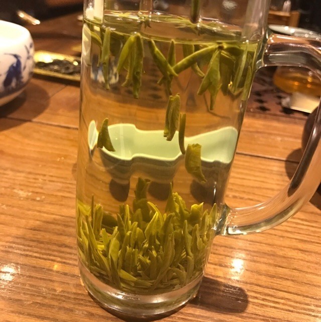 671184 一杯清茶