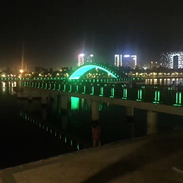 676791 菩萨罩我。。。