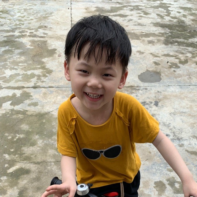677210 吻得太逼真