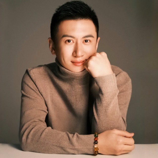 683576 枫恋不归人