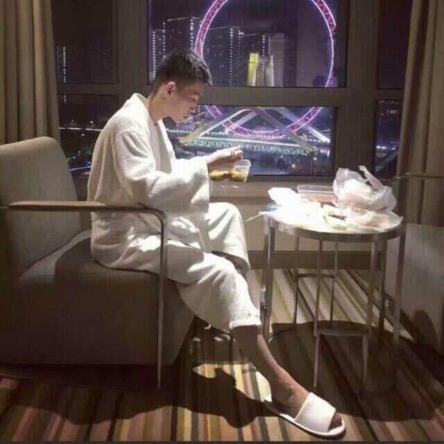 686111 郑磊