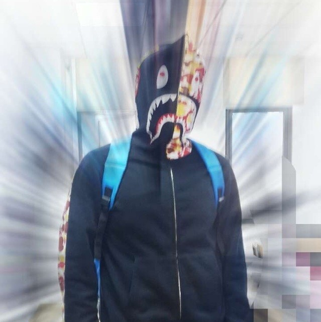 689496 bape