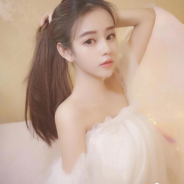 693221 靓雲