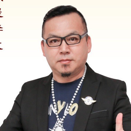 696050 李导