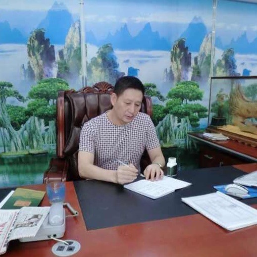 697480 马龙