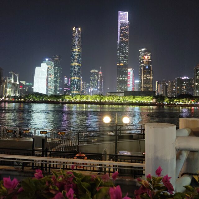 698859 晨星