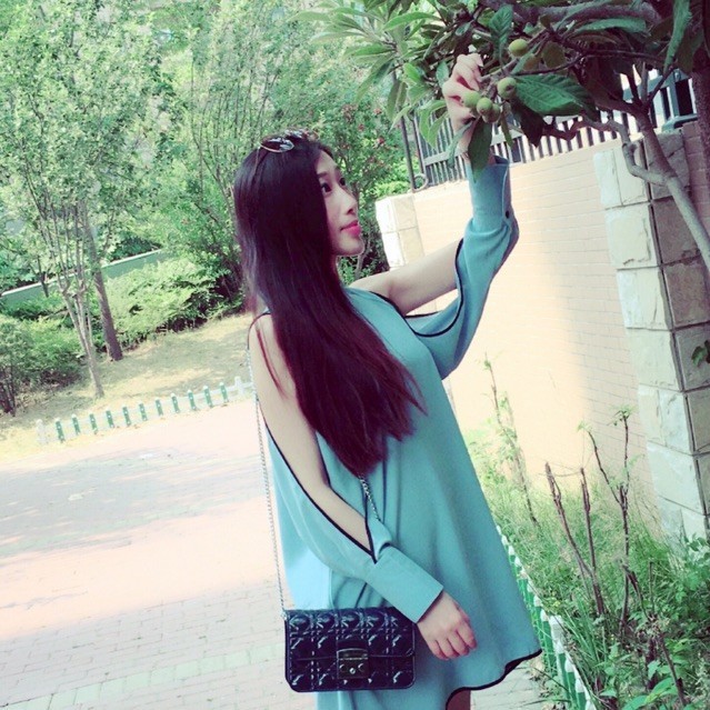 700777 Sara_YY