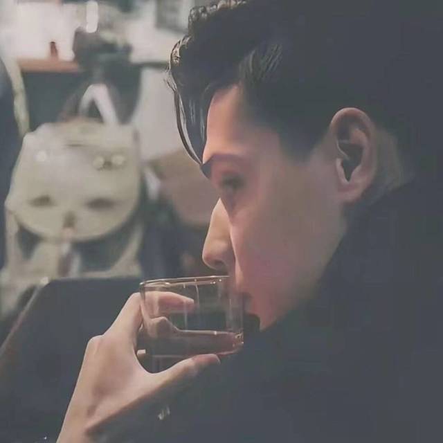 702492 一文哥