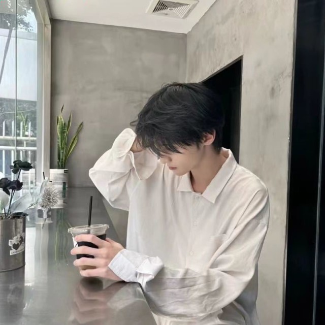 703355 凡春海