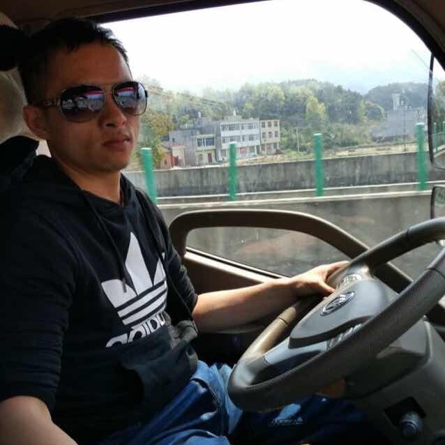 721688 偉偉