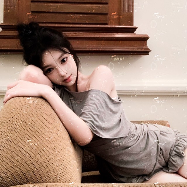 730131 月下影相随