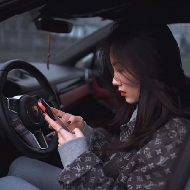732695 靓格格