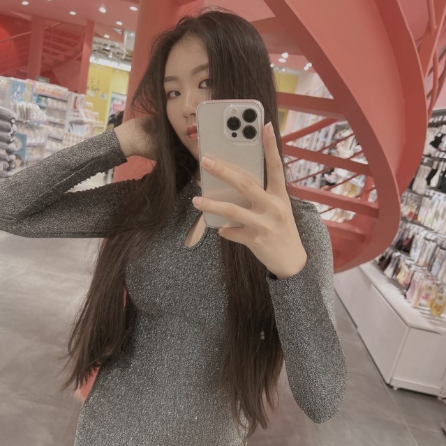 734829 魅