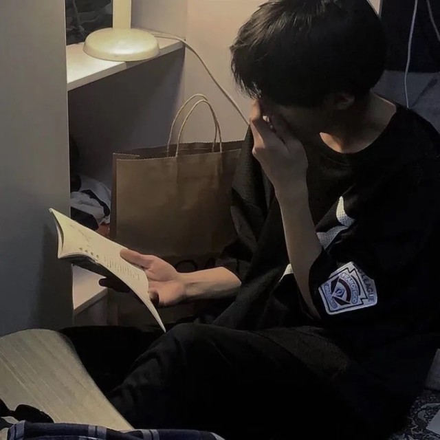 735785 黑夜