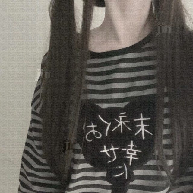 741196 猫