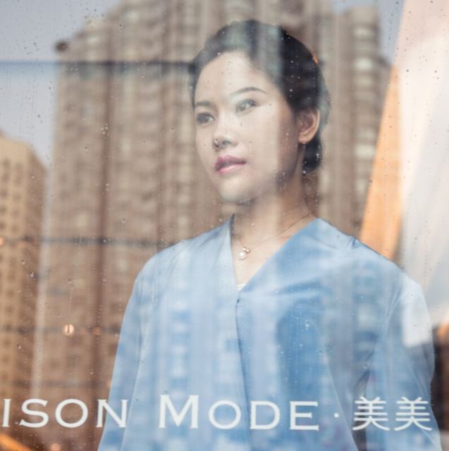 743090 LISA ZHOU