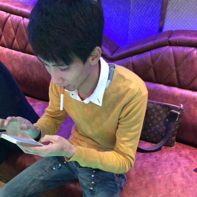744978 怼卜起,借过