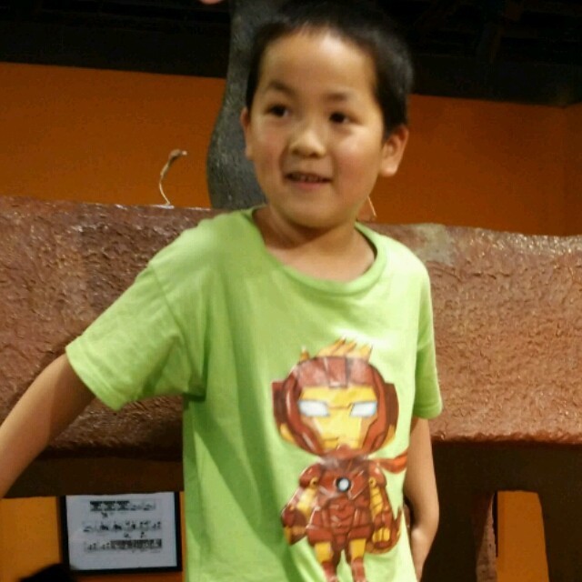 745611 Lio