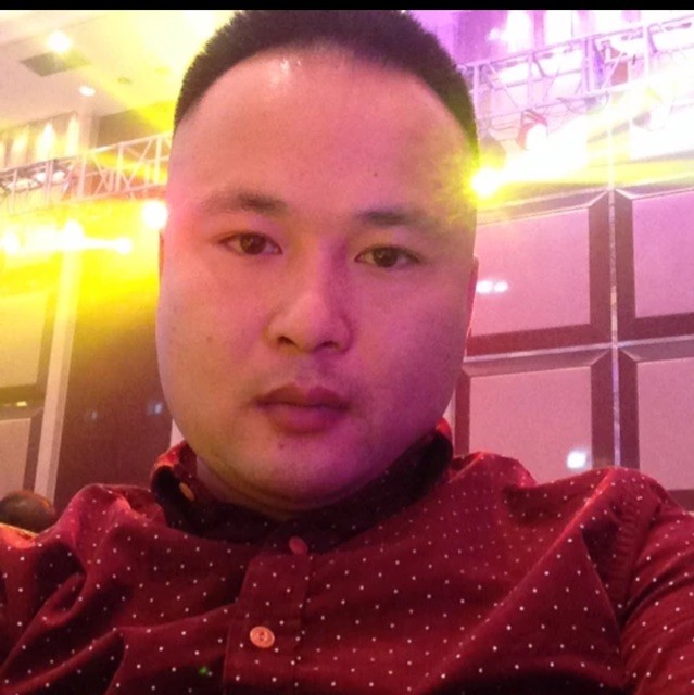 752983 ___、Mr.Huang