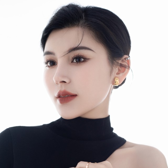 756213 女爵