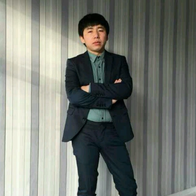 779738 彼得堡豪华7座商务车