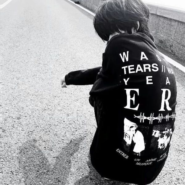 783297 东～